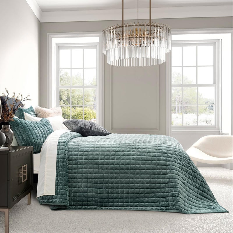 RECYCO Luxury Velvet Quilt Set Full Queen Size, Lightweight Velvet Comforter Set, Oversized Bedspread Coverlet Quilted Bedding Set, with 2 Matching Pillow Shams, for All Season, Aqua Green - Image 3